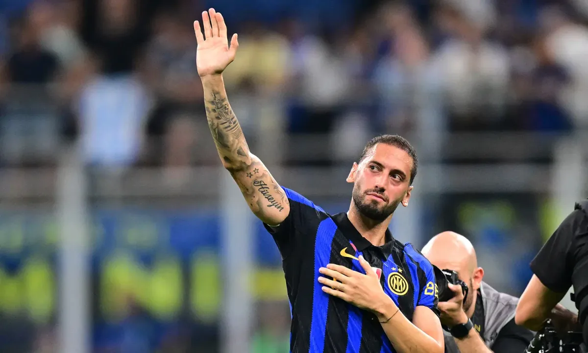 Serie A'da Hakan Çalhanoğlu damgası: Golüyle ödülü aldı