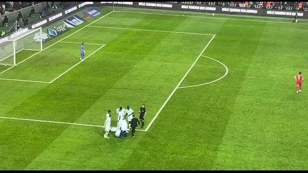 Mbappe attığı golden sonra sakatlandı!