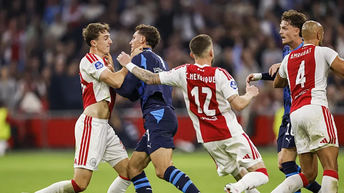 Ajax'tan Aaron Bouwman açıklaması!