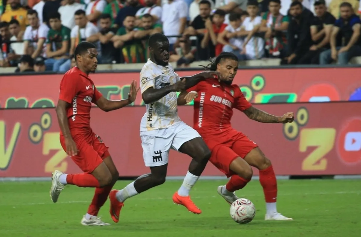 Amed SK - Başakşehir: 5-0 (MAÇ SONUCU)