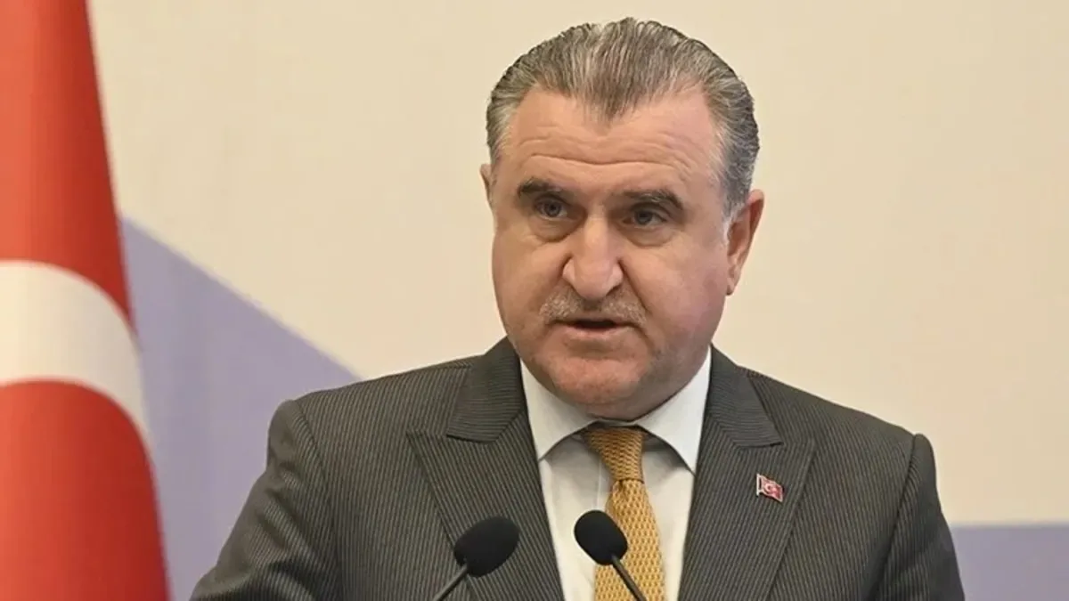 Gençlik ve Spor Bakanı Osman Aşkın Bak'tan milli sporculara tebrik