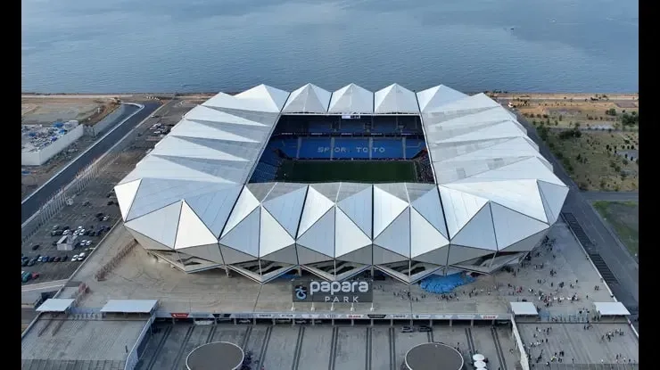 Dev maç öncesi yağmur bastırmıştı! Papara Park'ta son durum ne?