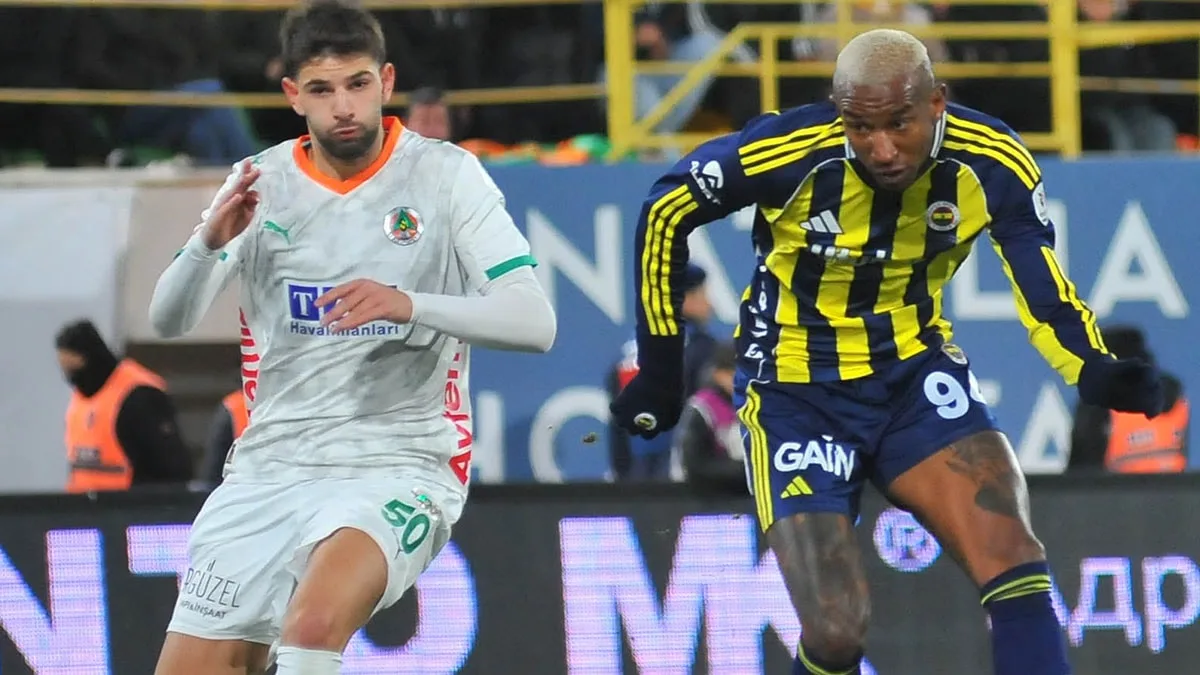 Süper Lig'in 3 devi de istedi tercihini yaptı: Transferin son saatlerinde flaş hamle