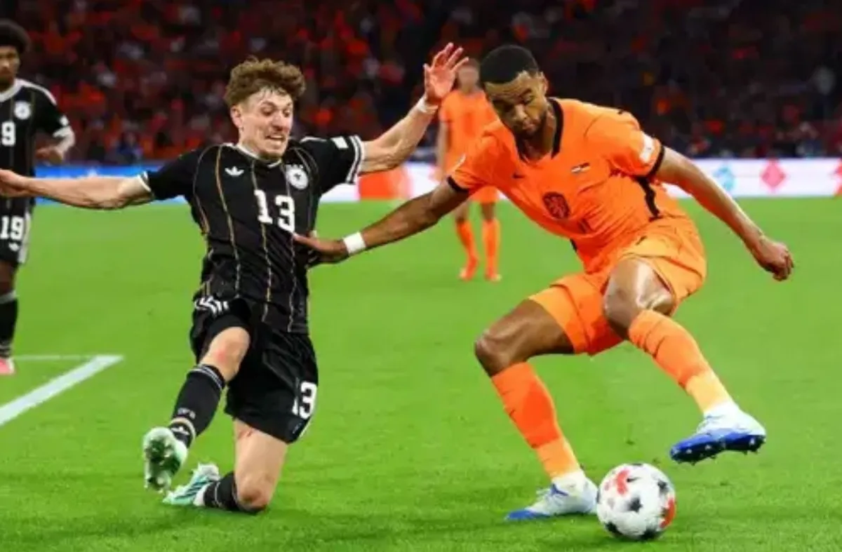 Hollanda, Almanya ile berabere kaldı
