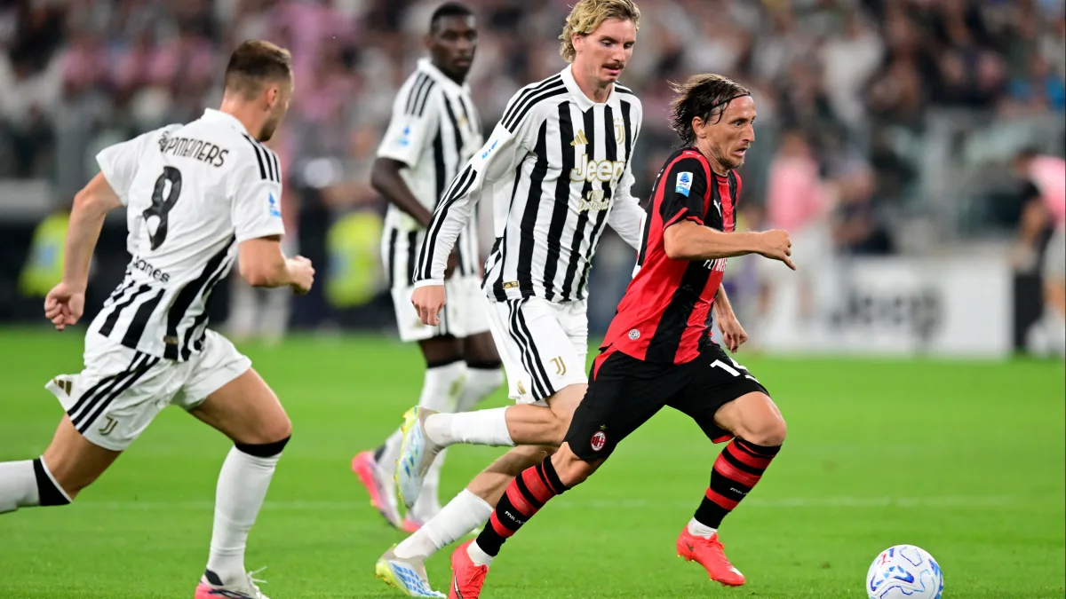 Juventus dev maçta puanı son anda kurtardı