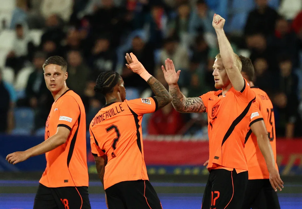 Xavi'yle ilk zafer: Hollanda deplasmanda kazandı