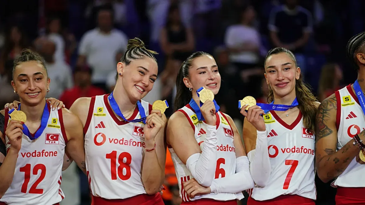 Kadın voleybolunda 4 kıta şampiyonu 2028 Olimpiyatları'na vize aldı!
