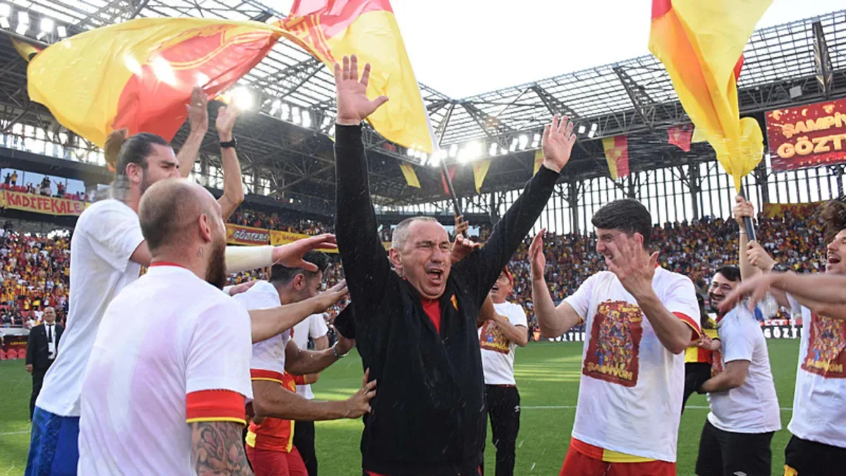 Göztepe'de istikrarın adı Stanimir Stoilov