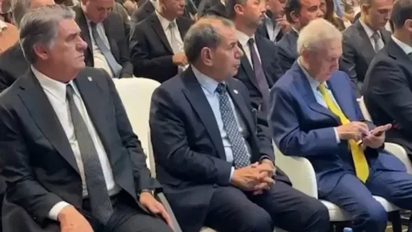 Başkanlar aynı karede! Herkes Aziz Yıldırım ile Dursun Özbek'in görüntüsünü konuşuyor
