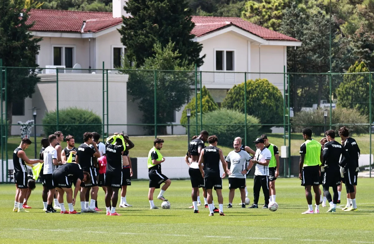 Beşiktaş derbi hazırlıklarını sürdürdü