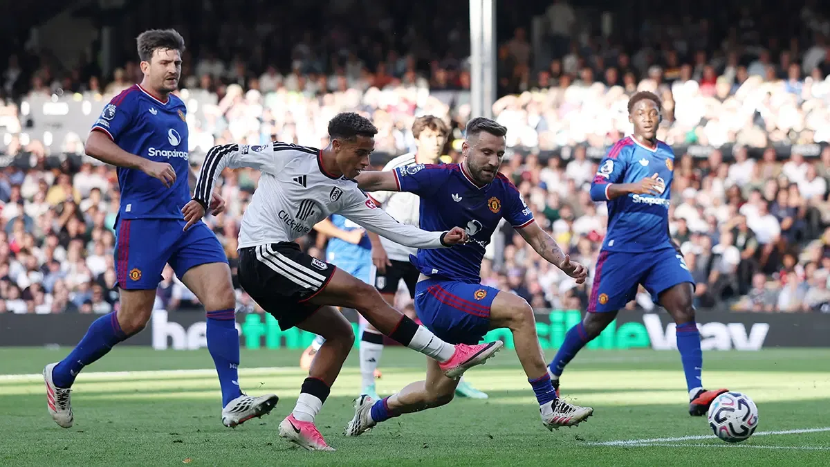 Manchester United ligde kötü gidişi durduramıyor