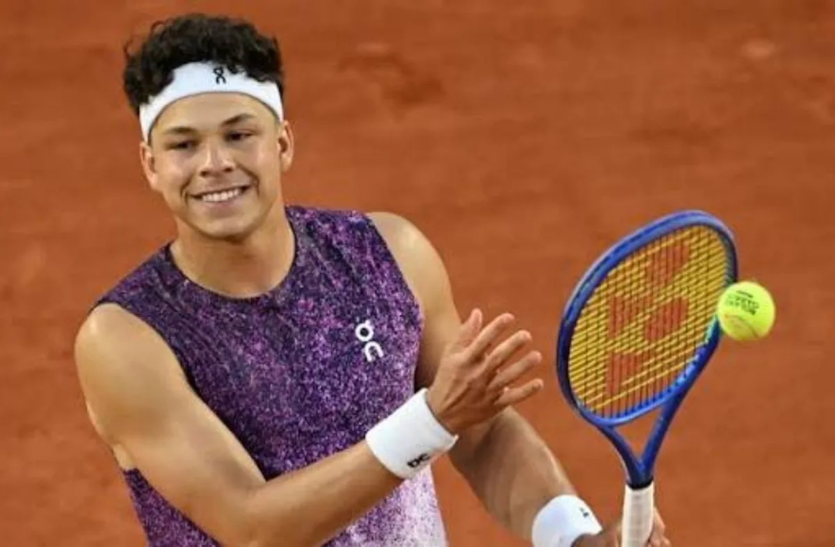 Tarihi maçta Alcaraz'ı yenen Ben Shelton finale yükseldi