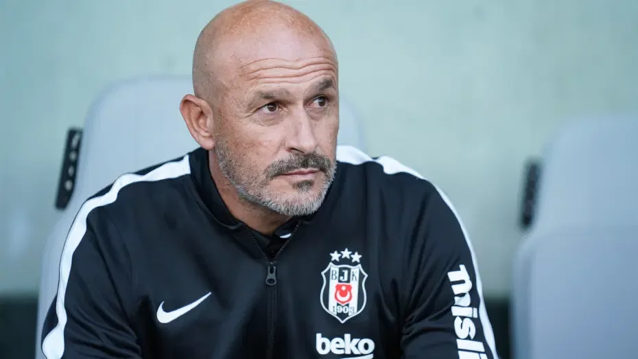 Vincenzo Italiano, Erzurumspor maçı öncesi 4 futbolcu için kararını verdi