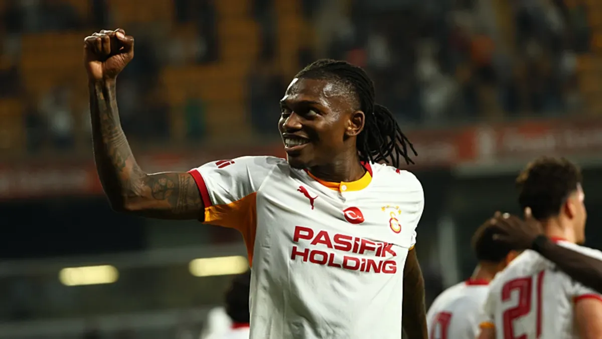 Rafael Leao'dan transfer ve Okan Buruk itirafı! "G.Saray'dan teklif geldiğinde..."