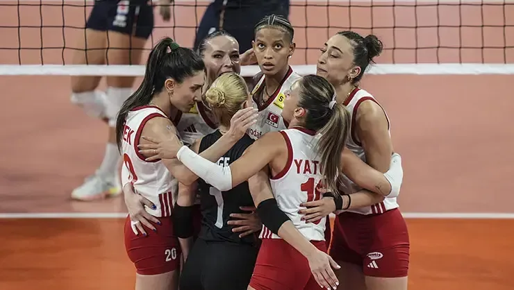 Filenin Sultanları Avrupa Şampiyonu! (İtalya 2-3 Türkiye voleybol maçı)