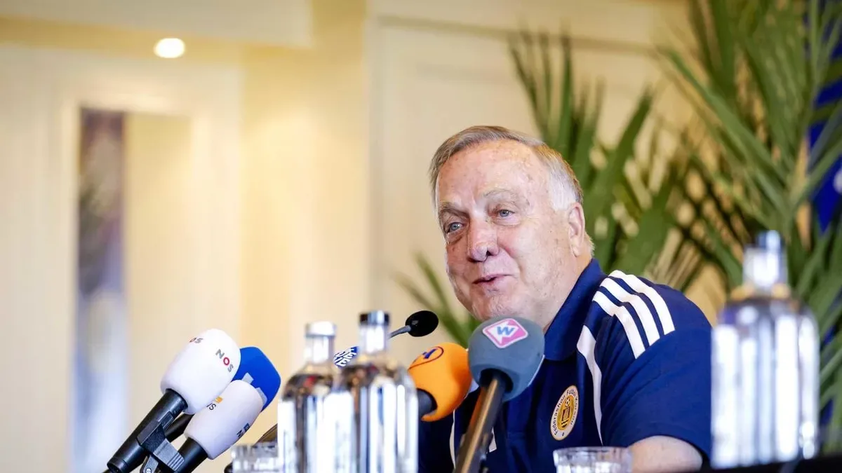 Curaçao, Dick Advocaat ile sözleşme uzattı!