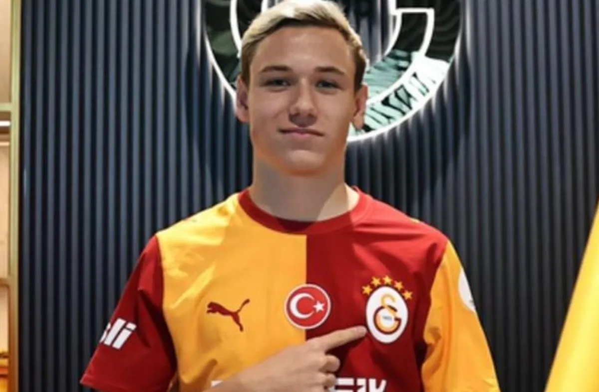 Eski Fenerbahçeli Alexander Djiku'dan Aleksey Batrakov'a övgü