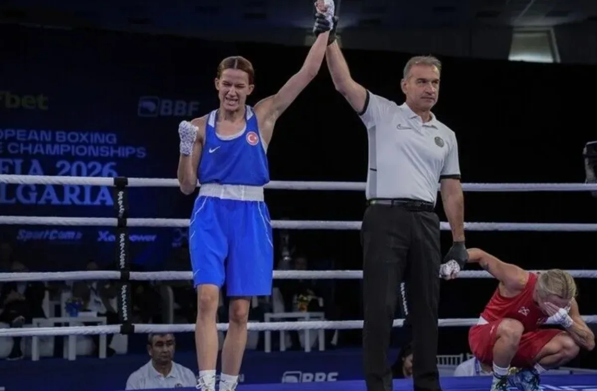 Milli boksör Hatice Akbaş, Avrupa Şampiyonası'nda madalyayı garantiledi