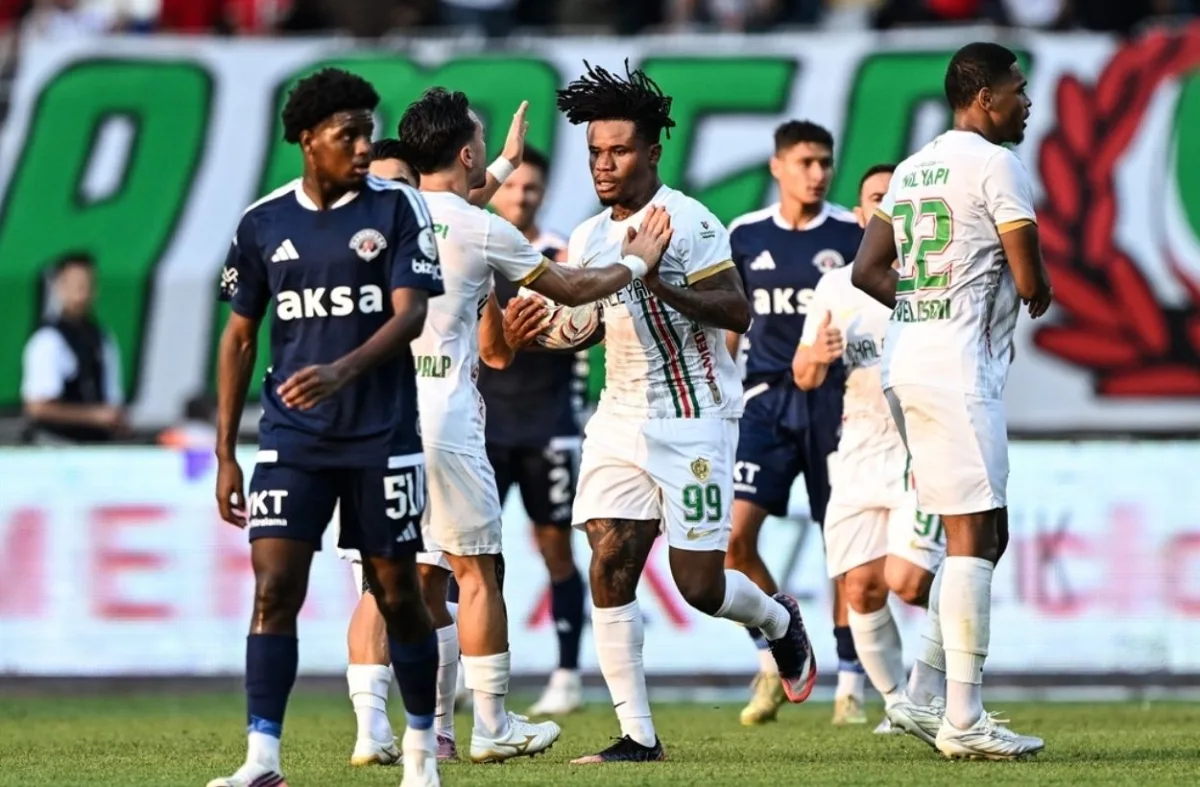 Kasımpaşa - Amed: 2-2 (MAÇ SONUCU)
