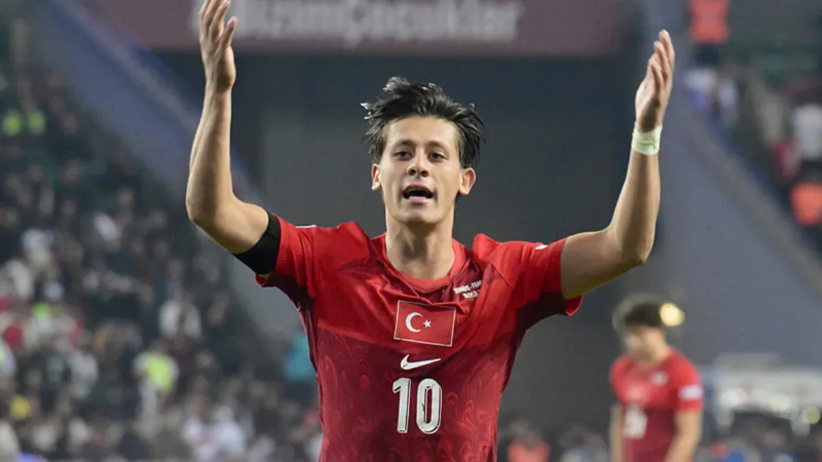 Arda Güler tribünlerden su istedi, olanlar oldu! İZLEYİN