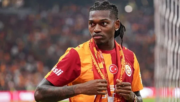 Leao, Galatasaray'da sahne alıyor! Gözler Okan Buruk'ta