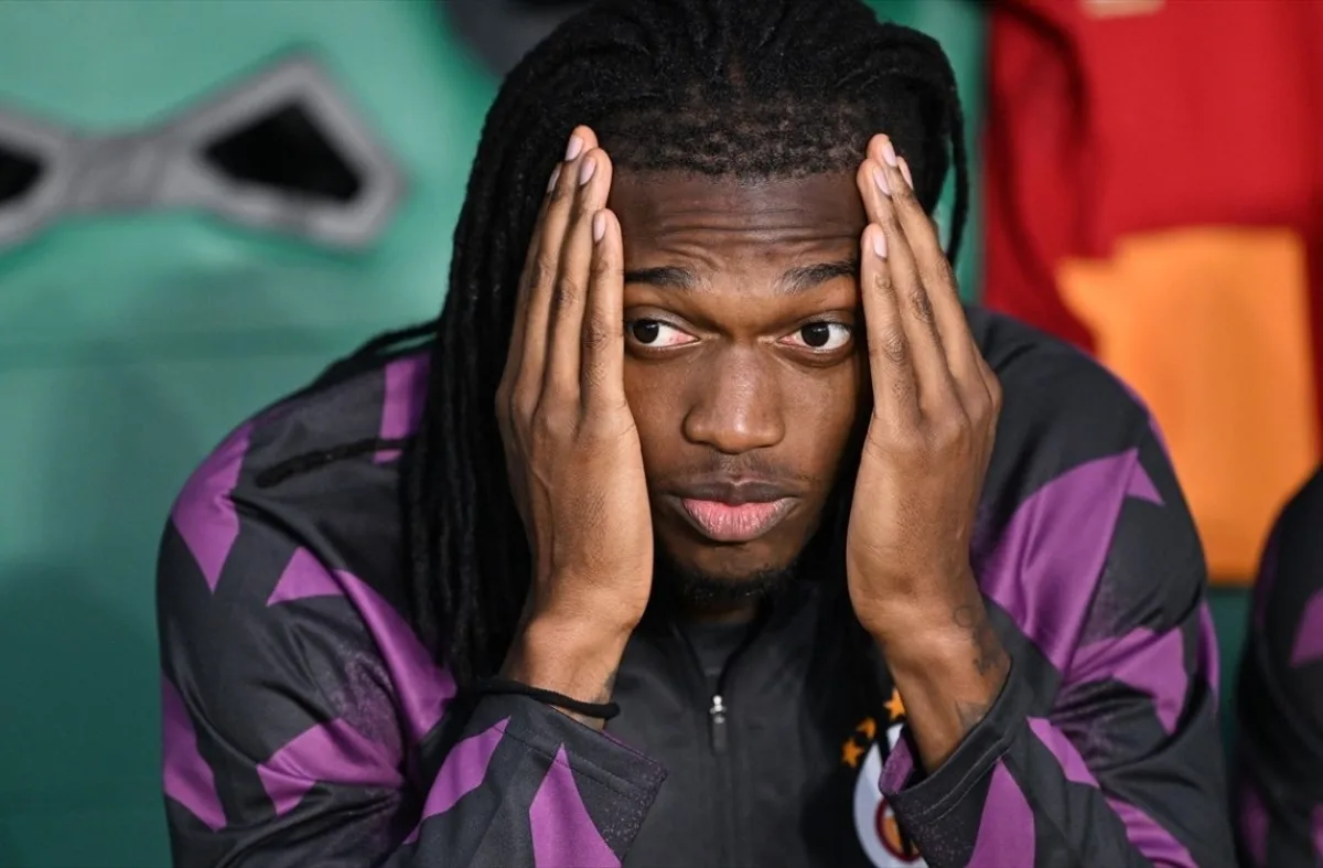 Sporting taraftarından Leao'ya protesto
