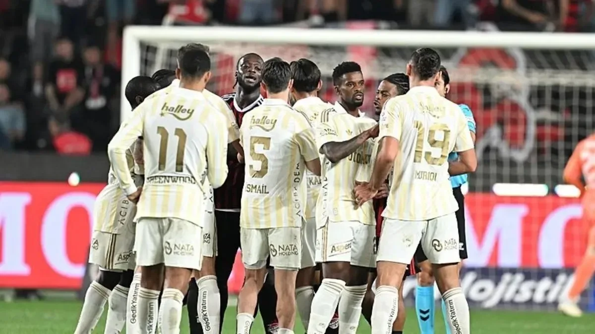 Fenerbahçe'de 3 yıldıza veda!