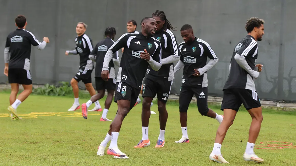 Kocaelispor'da Beşiktaş maçı öncesi bek krizi! İkisi birden sakatlandı