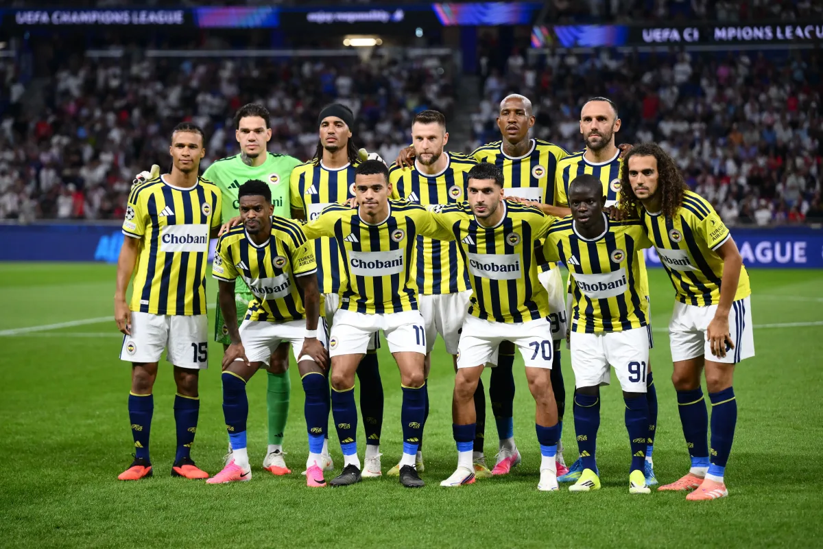 Fenerbahçe'de ayrılık günü! Bugün yeni takımına gidiyor | Transfer hattı