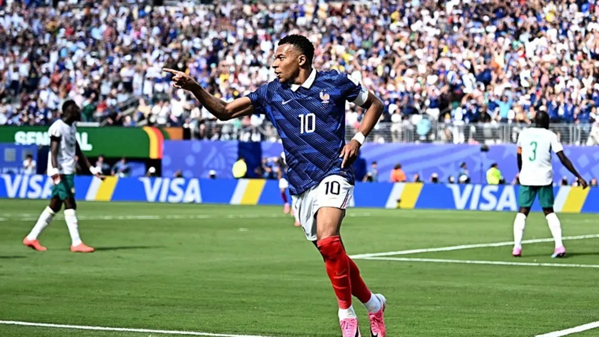 Fransa'da Kylian Mbappe şoku! Türkiye maçı öncesi...