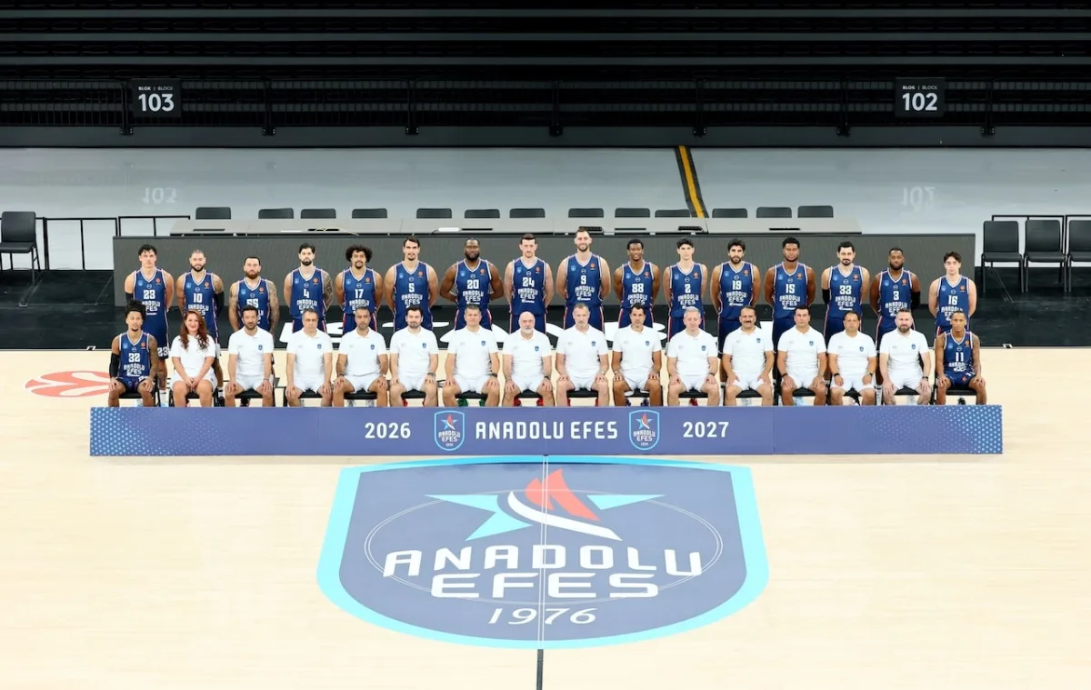 Anadolu Efes sezona iddialı giriyor! Lacivert-beyazlıların yıldızları Sözcü’ye konuştu