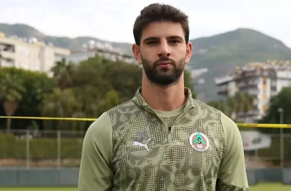 Beşiktaş'tan sürpriz transfer: Ümit Akdağ resmen açıklandı