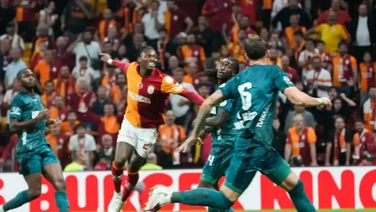Galatasaray - Kocaelispor maçında yüksek tempoda 3 puan ev sahibinin