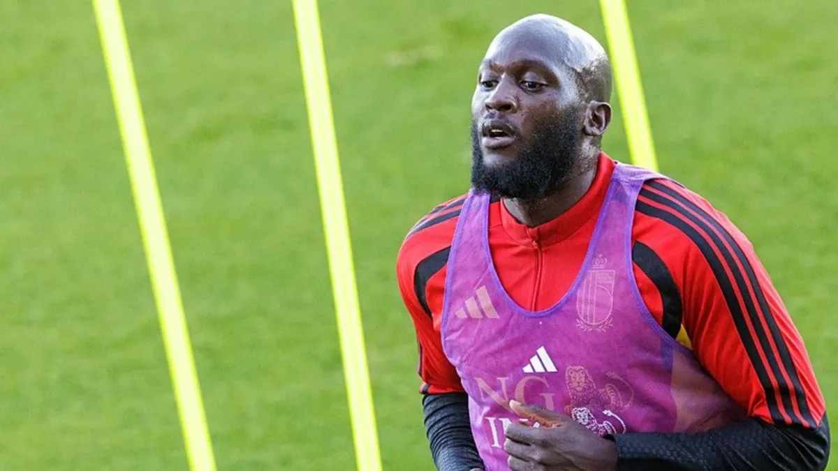 Mark van Bommel'den Romelu Lukaku sözleri! "Bu bir neden değil"