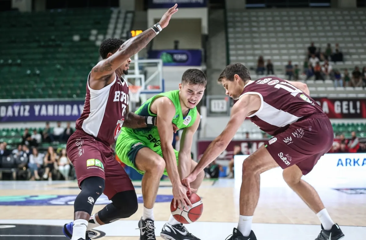 TOFAŞ-Pizzabulls Bordo Bandırma: 90-89 (MAÇ SONUCU)