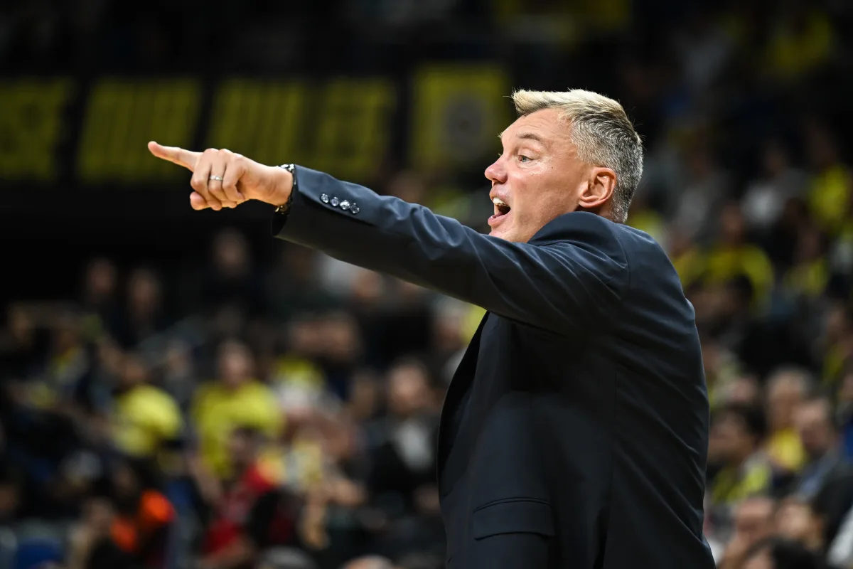 Sarunas Jasikevicius'tan Fenerbahçe taraftarına tribün mesajı