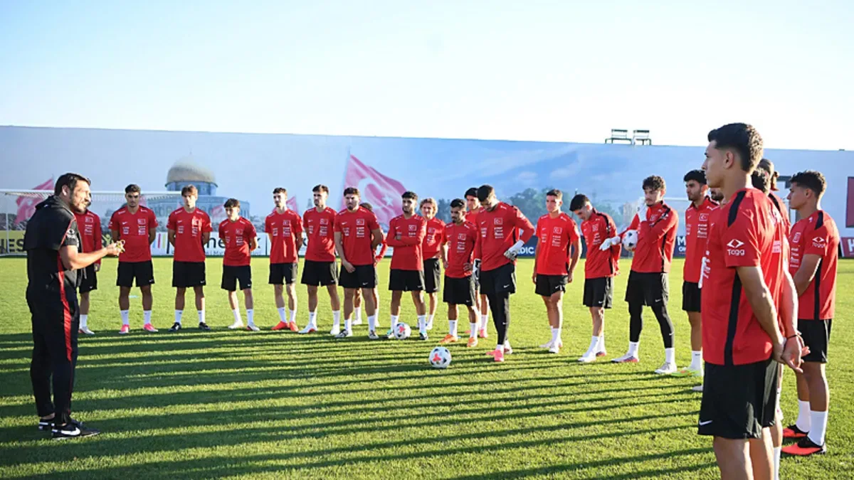 Ümit Milli Futbol Takımı, Ukrayna ve Macaristan maçlarının hazırlıklarına başladı