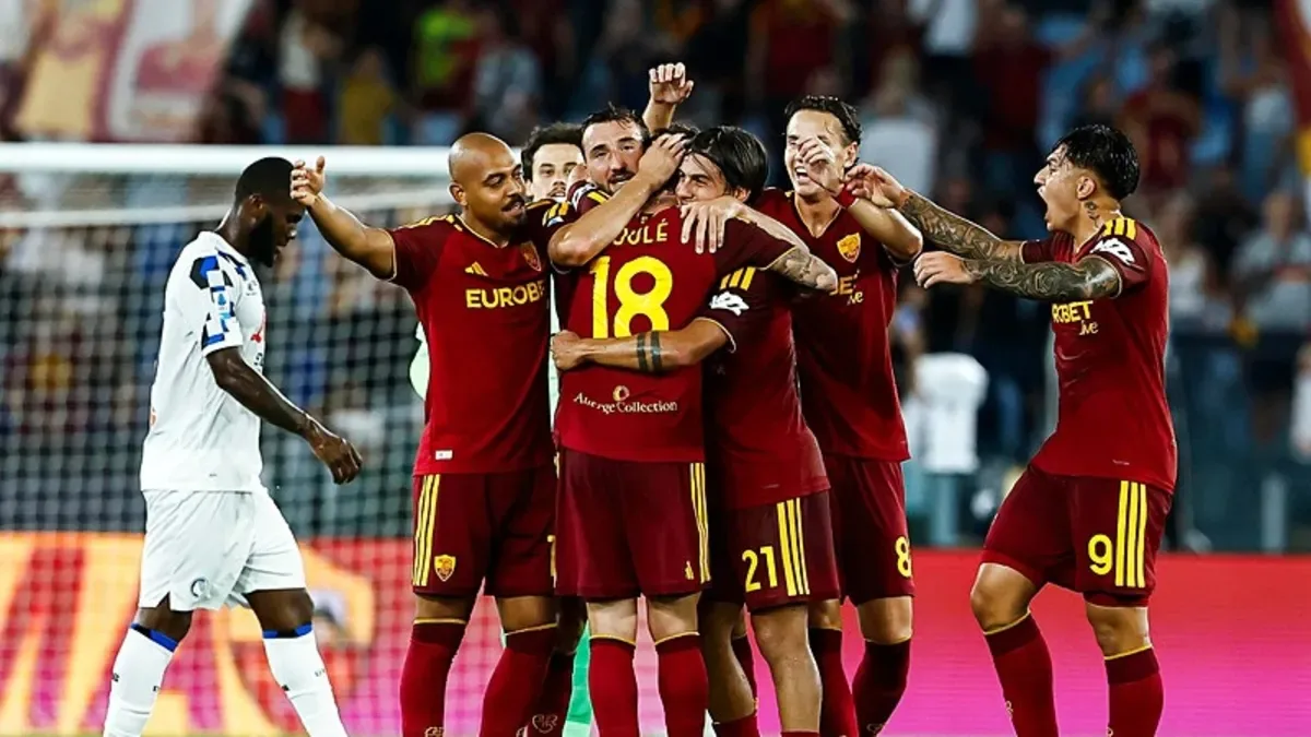Roma'nın Fenerbahçe maçı kamp kadrosu belli oldu! O isim kafilede yer almadı
