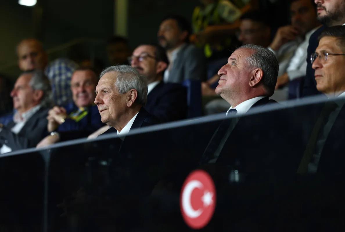 Fenerbahçe devasa yükten kurtuldu