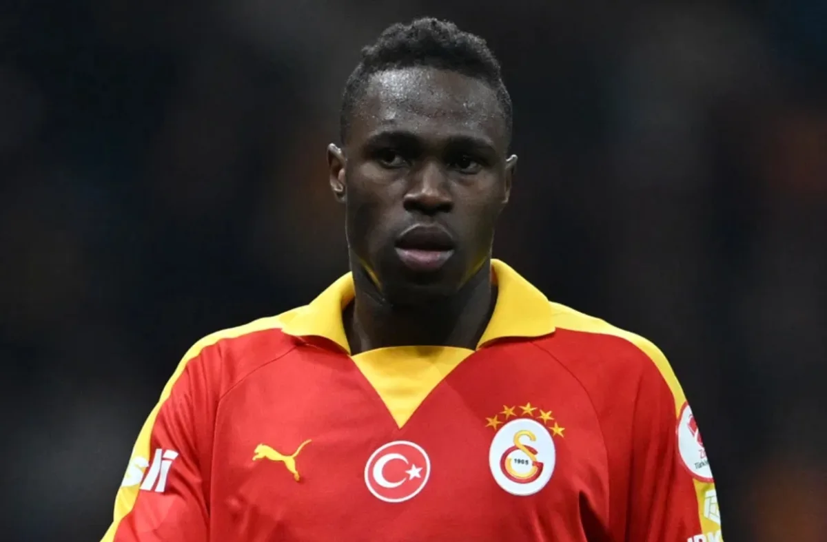 Singo'da papatya falı: Dönüyor, dönmüyor!