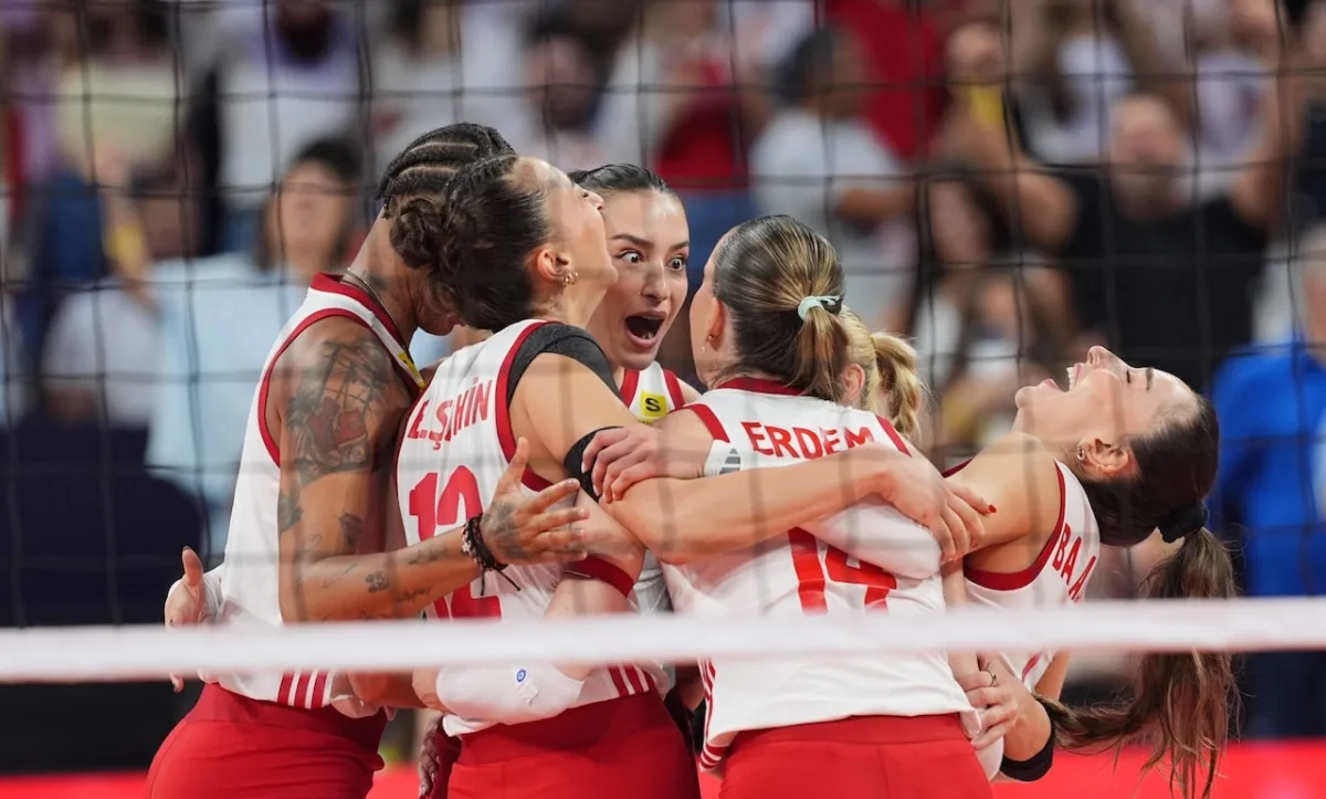 Destan yazmaya devam! Sultanlar finale yükseldi