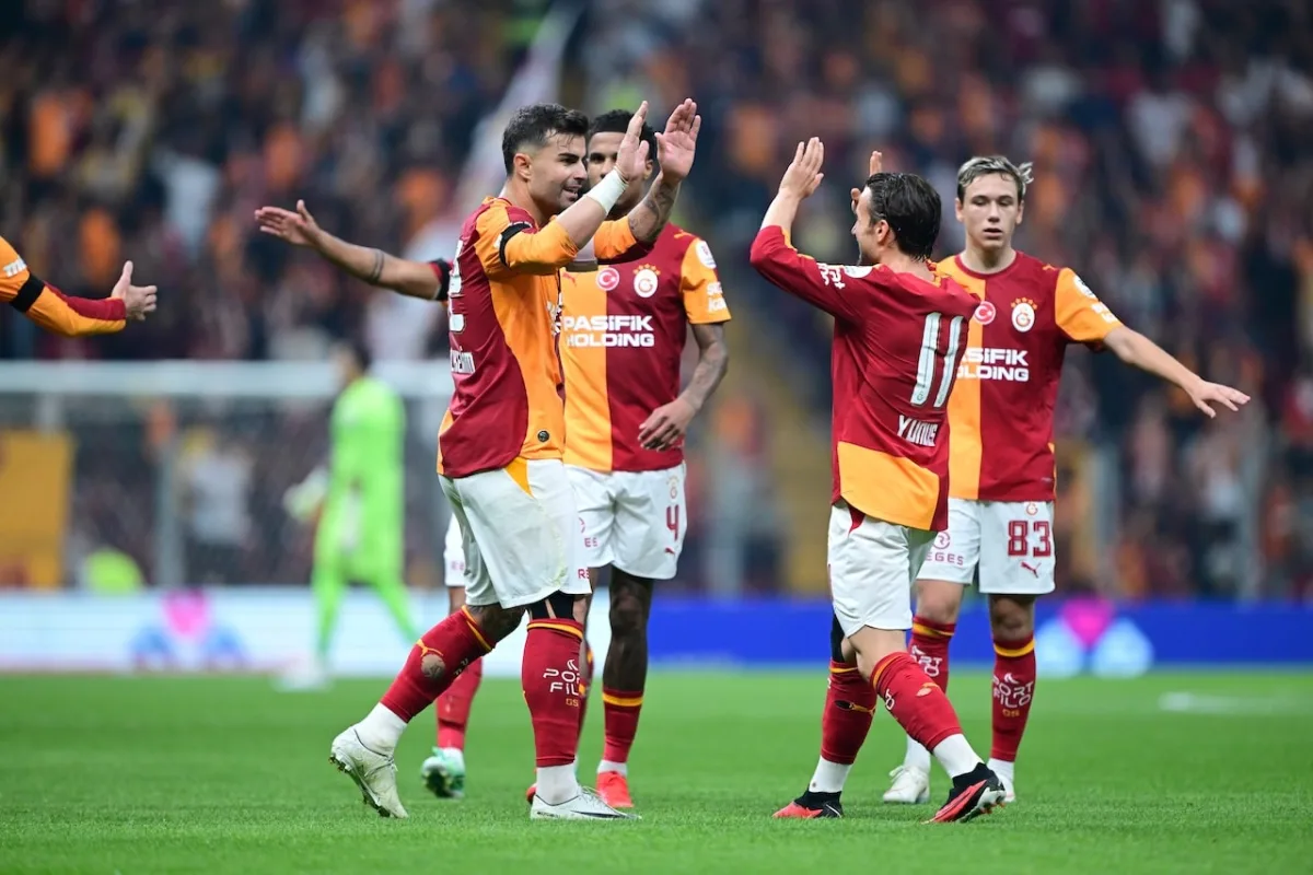 Şampiyonlar Ligi’nde ilk iki maçtan puansız ayrılan Galatasaray, Lille deplasmanına çıkıyor