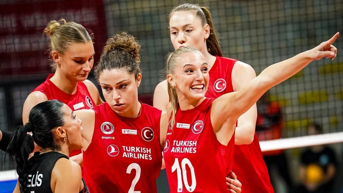 THY 2-0'dan geri döndü: Galatasaray Daikin'i yendi