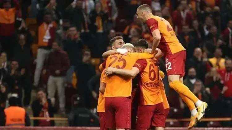 LİLLE GALATASARAY MAÇI NE ZAMAN, SAAT KAÇTA, HANGİ KANALDA? Şampiyonlar Ligi Lille GS maçı ertelendi mi, başka ülkede mi oynanacak?