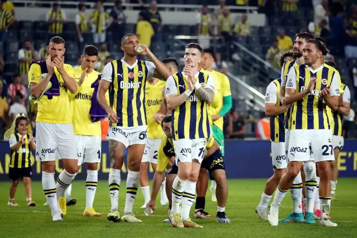FENERBAHÇE ASTON VILLA MAÇI MUHTEMEL İLK 11! FENERBAHÇE ASTON VILLA MAÇI NE ZAMAN, SAAT KAÇTA, ŞİFRESİZ CANLI İZLE
