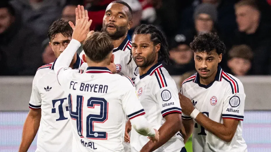 Bayern Münih, zorlu Freiburg deplasmanında galibiyeti 3 golle aldı