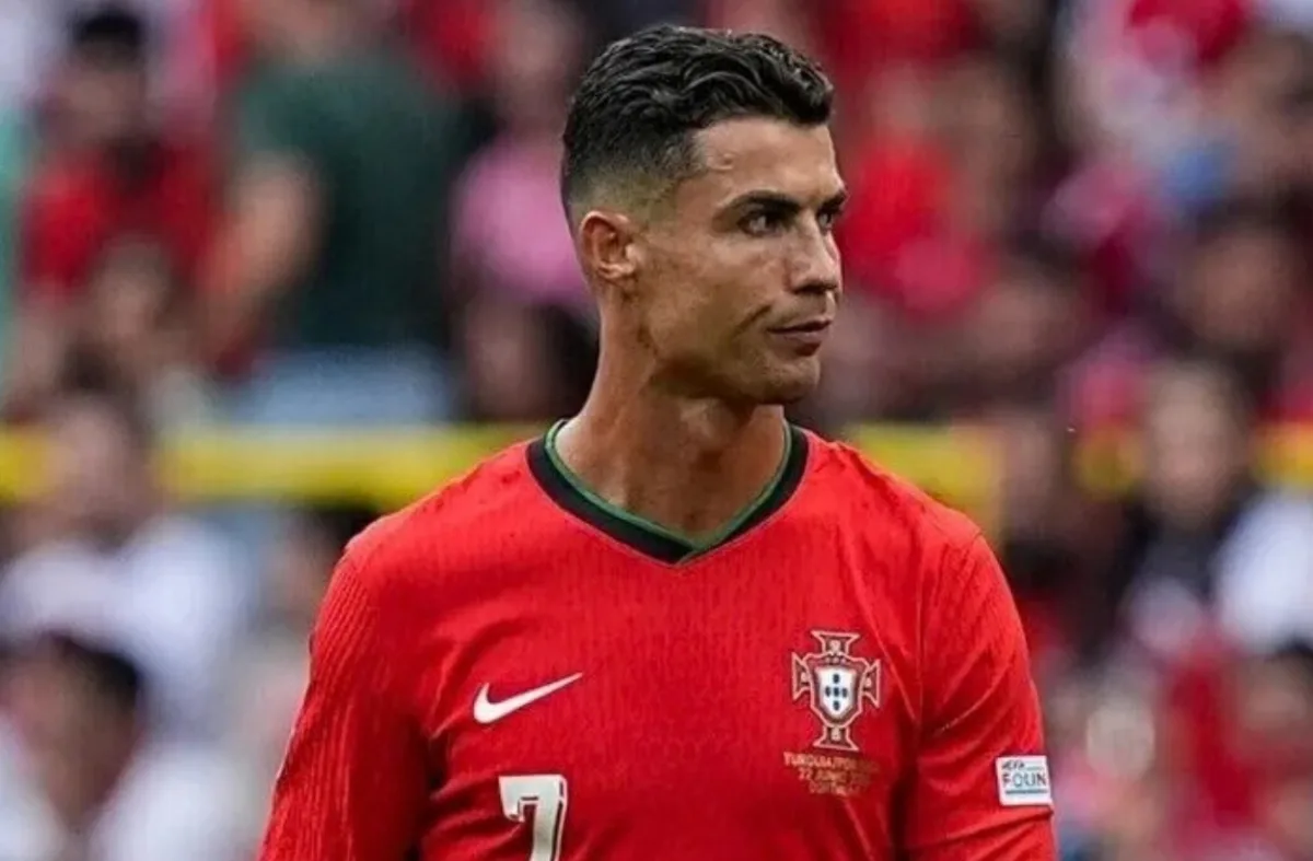 Federasyon açıkladı! Ronaldo kadro dışı