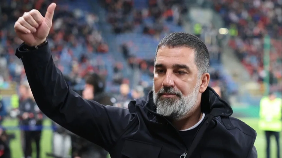 Arda Turan maç biter bitmez İstanbul'a geldi! A Milli Takım için flaş iddia