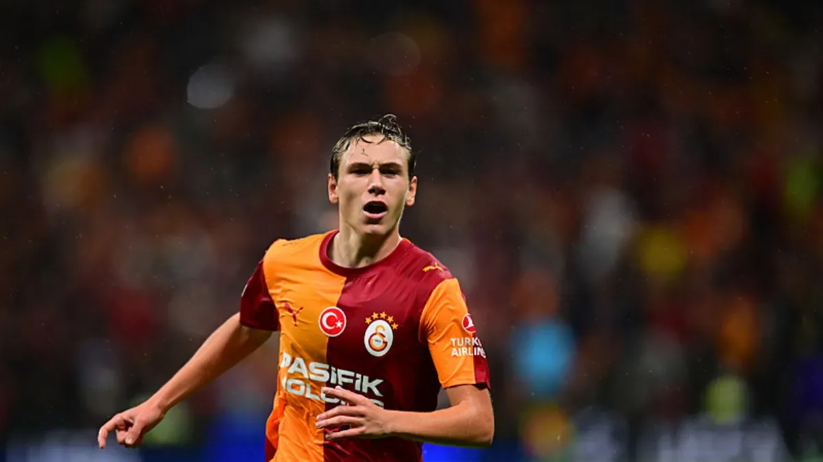 Aleksey Batrakov, ilk golünü Barcelona’ya karşı attı