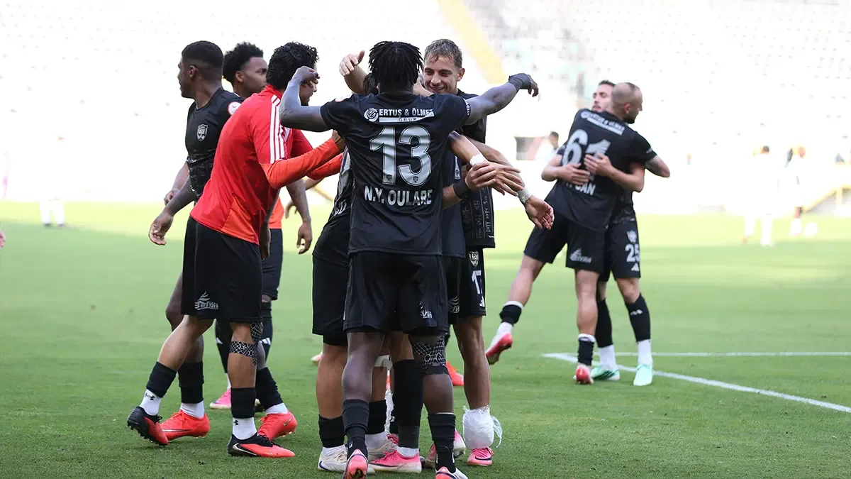 Vanspor, Sarıyer'i 88'de yıktı
